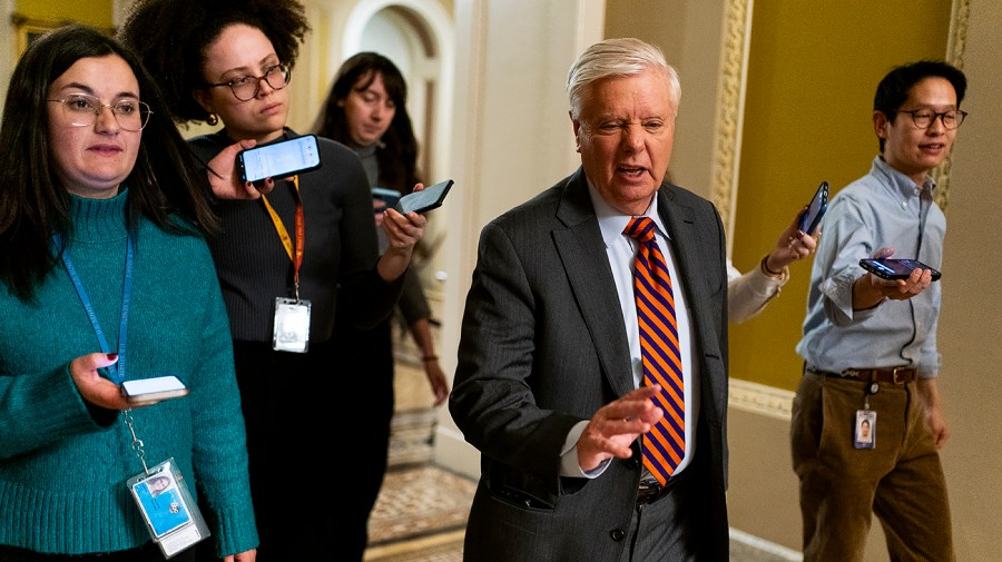 senate-shutdown-deal-stalls-over-graham-objection