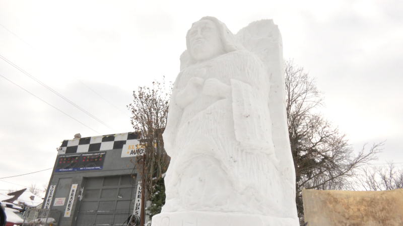 ‘snow-jesus’-sculpture-sparks-joy-in-ohio-community