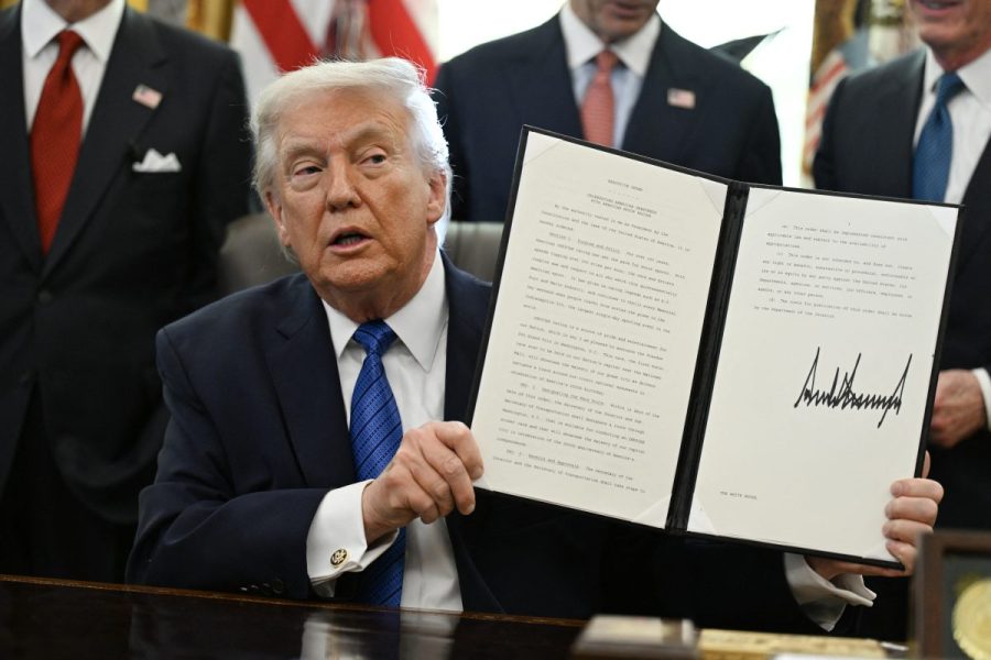 trump-signs-executive-order-to-bring-indycar-race-to-washington,-dc