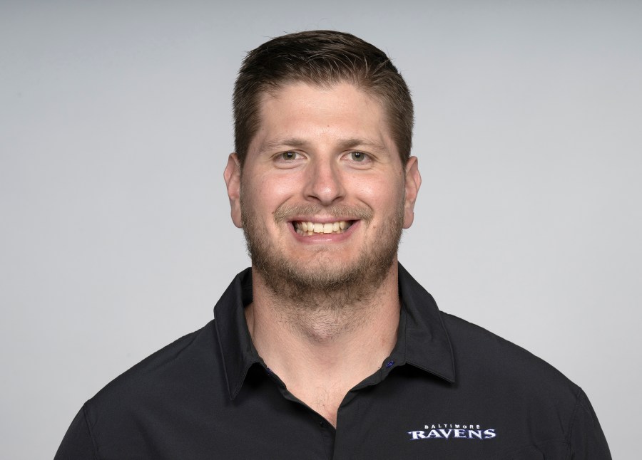 report:-browns-hire-rival-coach-for-offensive-coordinator