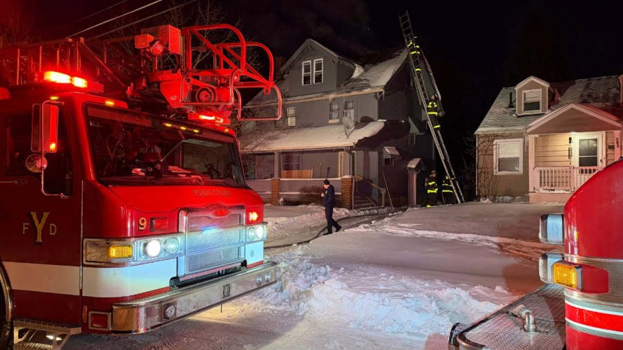 three-escape-house-fire-on-south-side