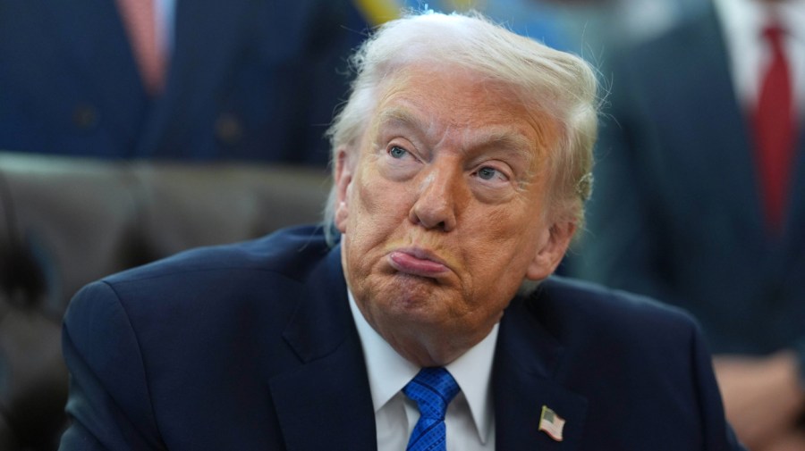 trump-rips-grammy-awards,-threatens-to-sue-host-trevor-noah-over-epstein-jab