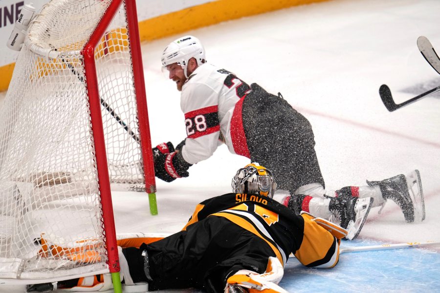 giroux’s-late-goal-lifts-senators-past-penguins-3-2