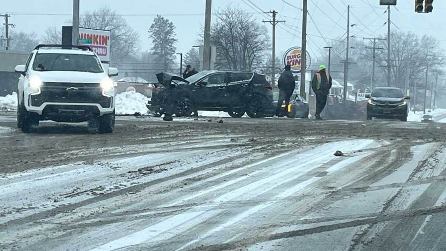 winter-blast-causes-crashes-during-friday-morning-commute