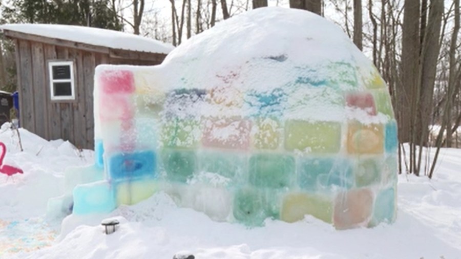 local-couple-builds-igloo-after-winter-storm-hits