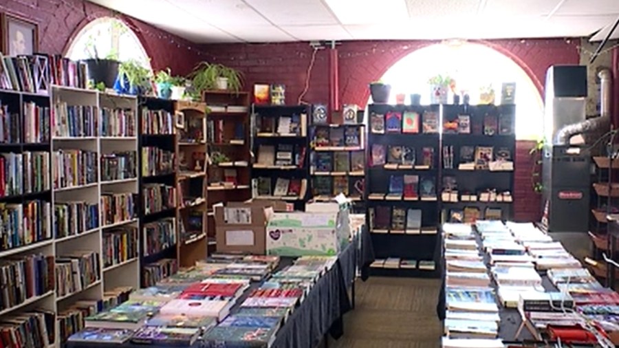 bookstore-holds-temperature-based-sale