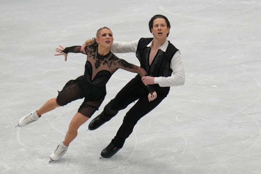 after-4-years,-us-figure-skater-reunites-with-family-at-olympics