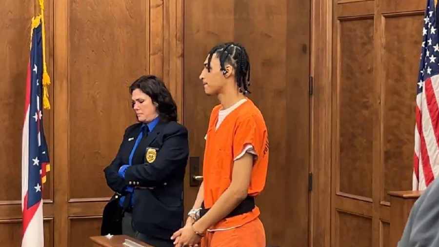 murder-trial-delayed-after-defendant-asks-for-new-lawyer