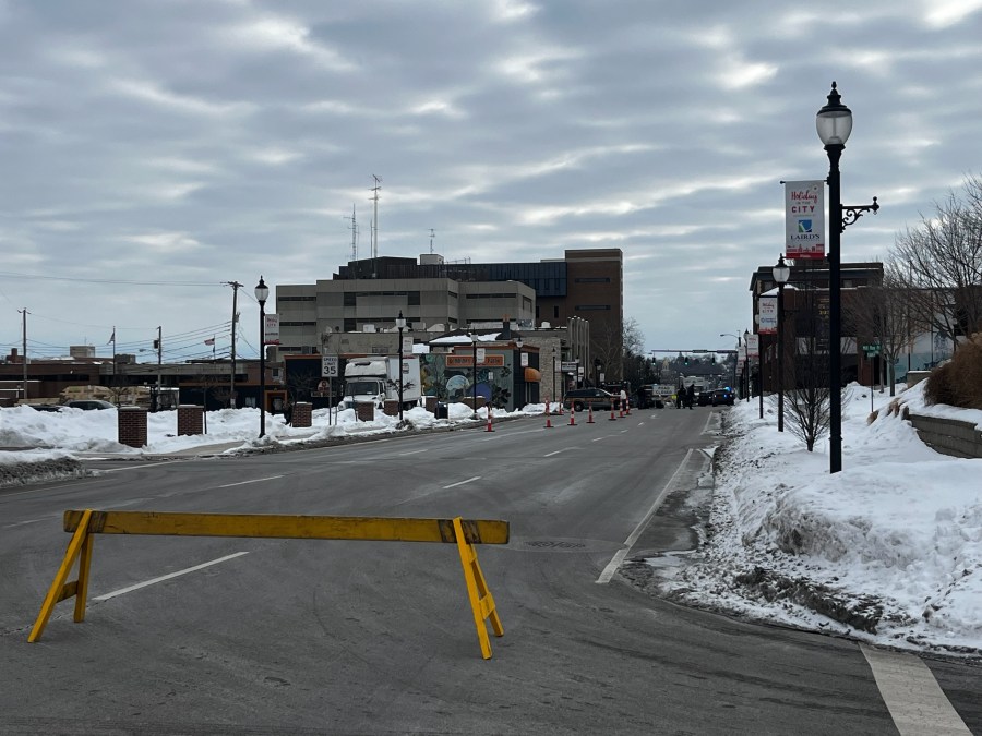 bomb-squad-active-in-springfield-as-residents,-visitors-asked-to-avoid-downtown