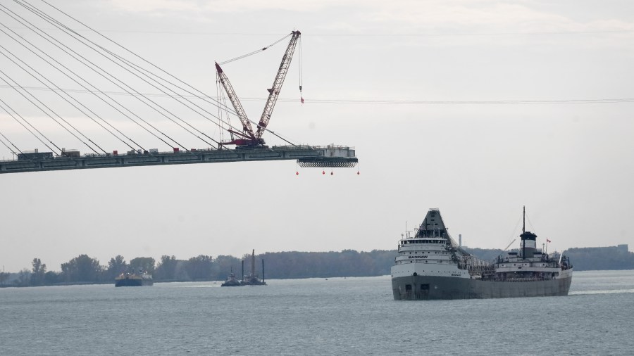 trump-threatening-to-block-new-bridge-between-detroit-and-canada-from-opening