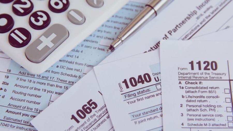 couple-reports-someone-trying-to-file-taxes-in-their-name