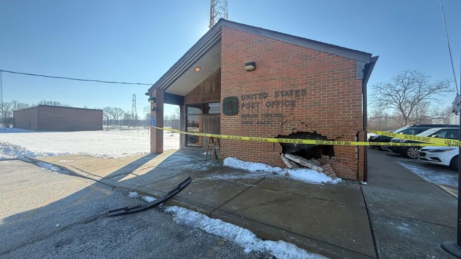 driver-hits,-damages-berlin-center-post-office