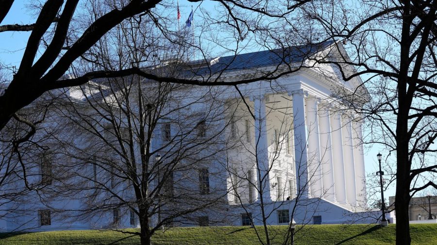 virginia-high-court-paves-the-way-for-democrats-to-hold-redistricting-referendum