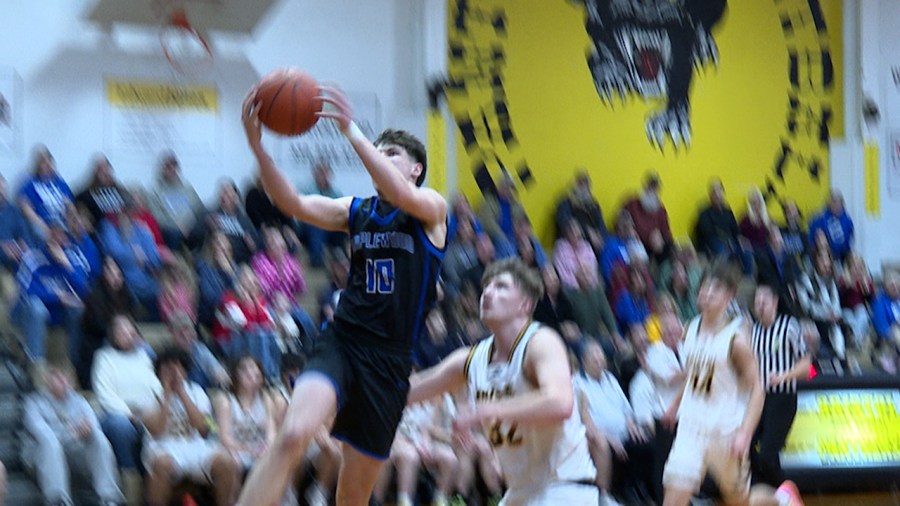 maplewood-takes-down-bristol-in-battle-for-the-paddle