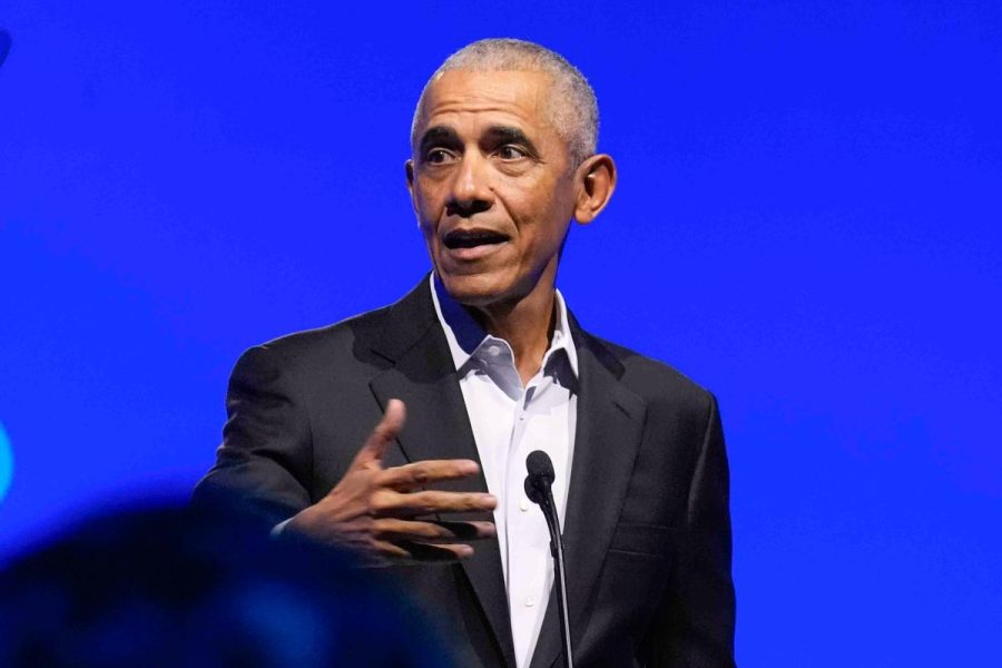 obama-says-aliens-are-‘real,’-but-aren’t-in-area-51-in-new-interview