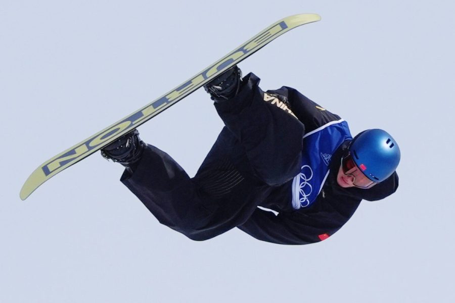 china-snowboarder-su-yiming-wins-olympic-slopestyle-gold-on-his-birthday