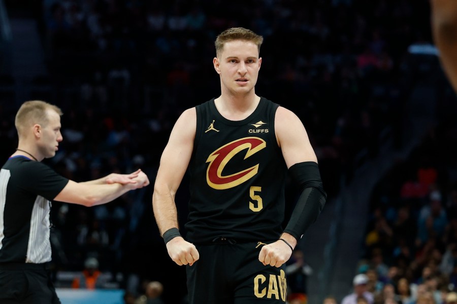 cavaliers-beat-hornets-118-113-for-7th-straight-victory