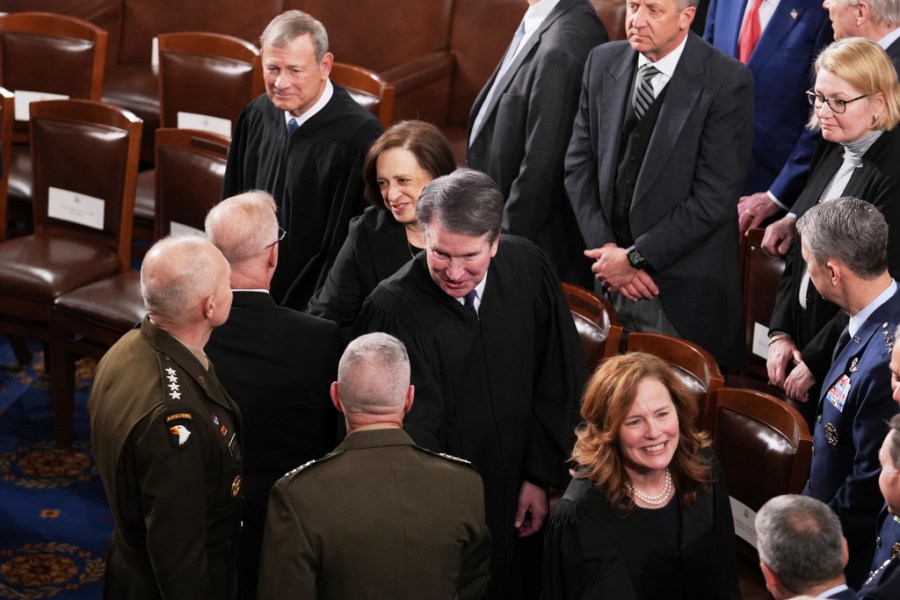 5-supreme-court-justices-skip-state-of-the-union-–-including-conservatives