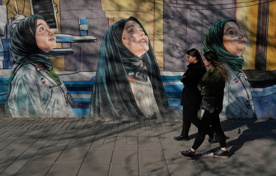 iran-accuses-trump-of-‘big-lies’-ahead-of-geneva-talks-in-face-of-major-us-military-deployment