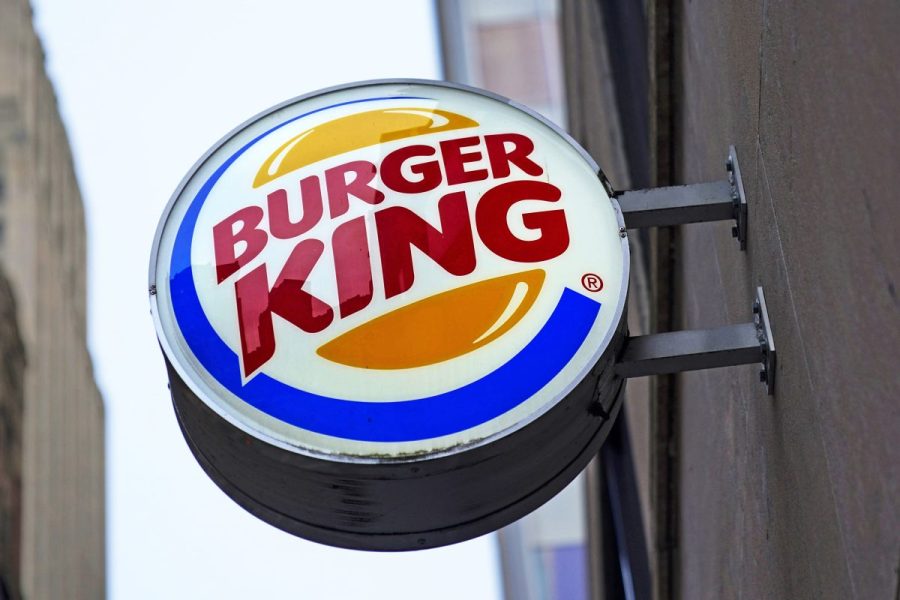 burger-king-testing-ai-headsets-to-track-if-employees-say-‘please’-or-‘thank-you’