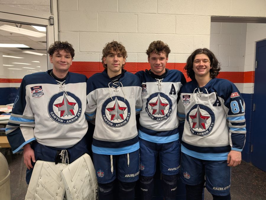 4-valley-hockey-players-lead-team-to-state-tournament