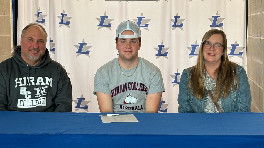 lakeview-senior-signs-to-play-college-baseball