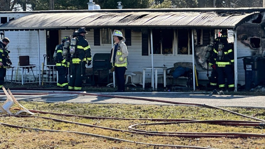 cat,-dog-die-in-trailer-fire