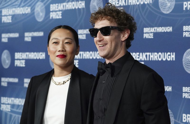 mark-zuckerberg-buys-$170m-home-on-‘billionaire-bunker’-island-in-miami