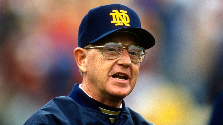 legendary-college-football-coach-lou-holtz-dies