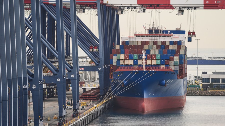 judge-orders-trump-administration-to-close-out-goods-without-charging-emergency-tariffs