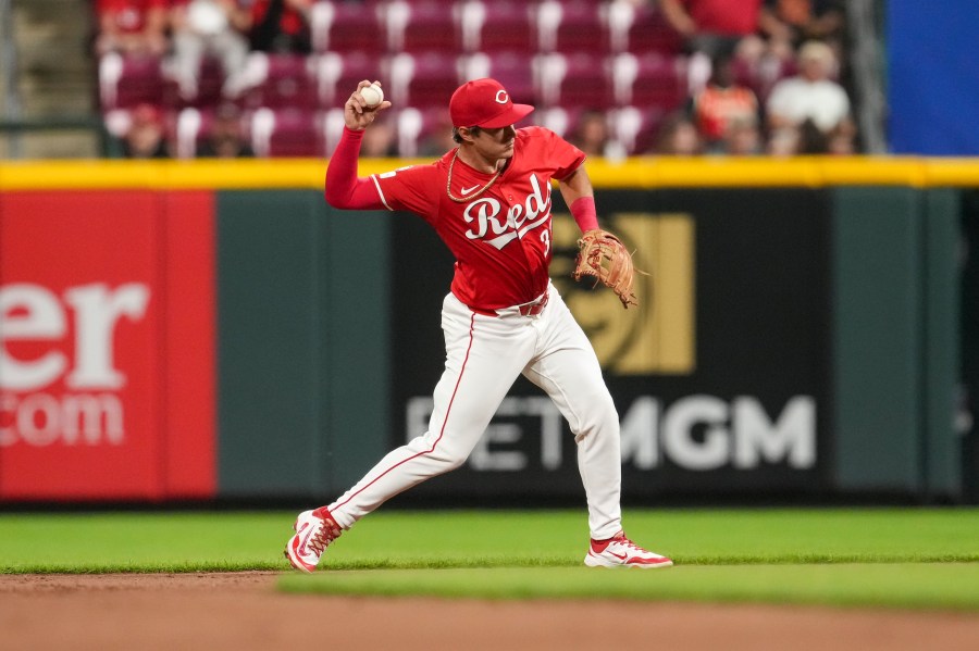 pirates-acquire-young-infielder-in-trade-with-reds