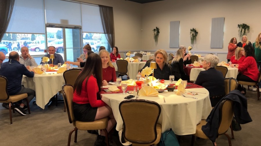 professional-women’s-group-hears-from-professor-on-equal-pay