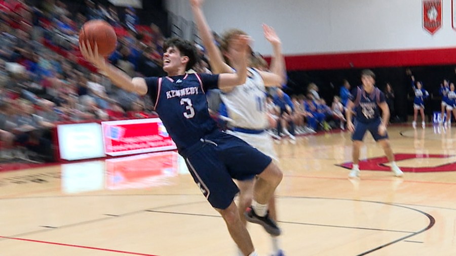 warren-jfk-drops-district-title-bout-to-grand-valley