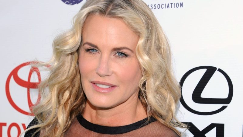 daryl-hannah-denounces-her-‘appalling’-and-‘false’-depiction-in-jfk-jr.-‘love-story’-series
