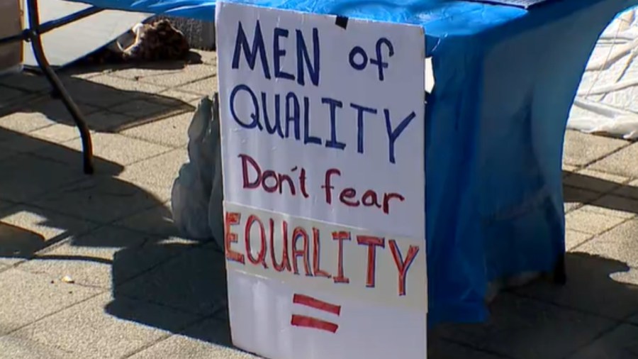 women-march-downtown-to-protest-for-women’s-rights-on-international-women’s-day