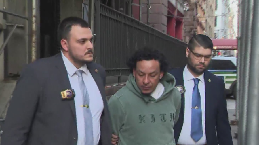 honduran-man-accused-of-shoving-2-onto-nyc-subway-tracks-was-deported-4-times:-dhs