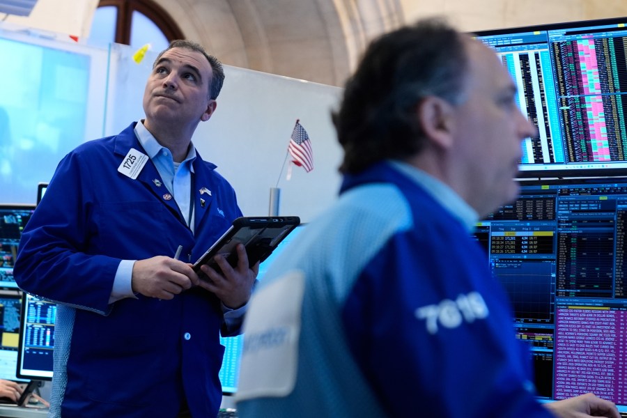 us-stocks-climb-to-their-best-day-since-the-iran-war-began-after-oil-prices-ease