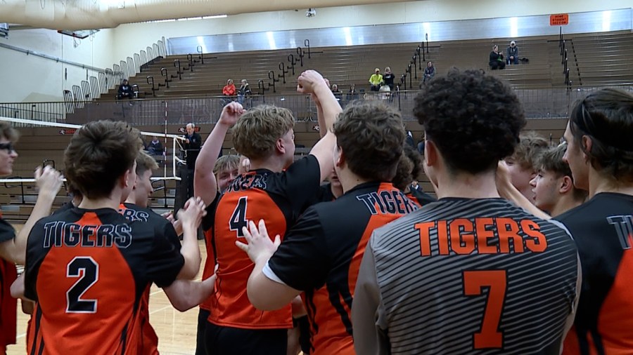 howland-boys-volleyball-sweeps-berkshire-to-start-2-0