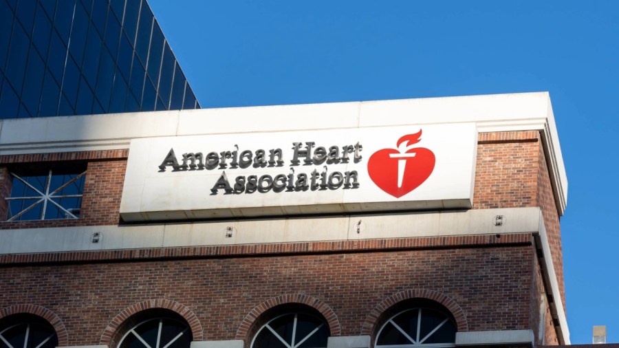 american-heart-association,-american-college-of-cardiology-update-cholesterol-guidelines