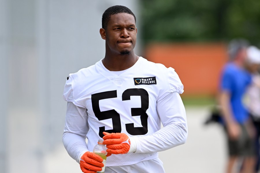 browns-re-sign-veteran-defensive-end