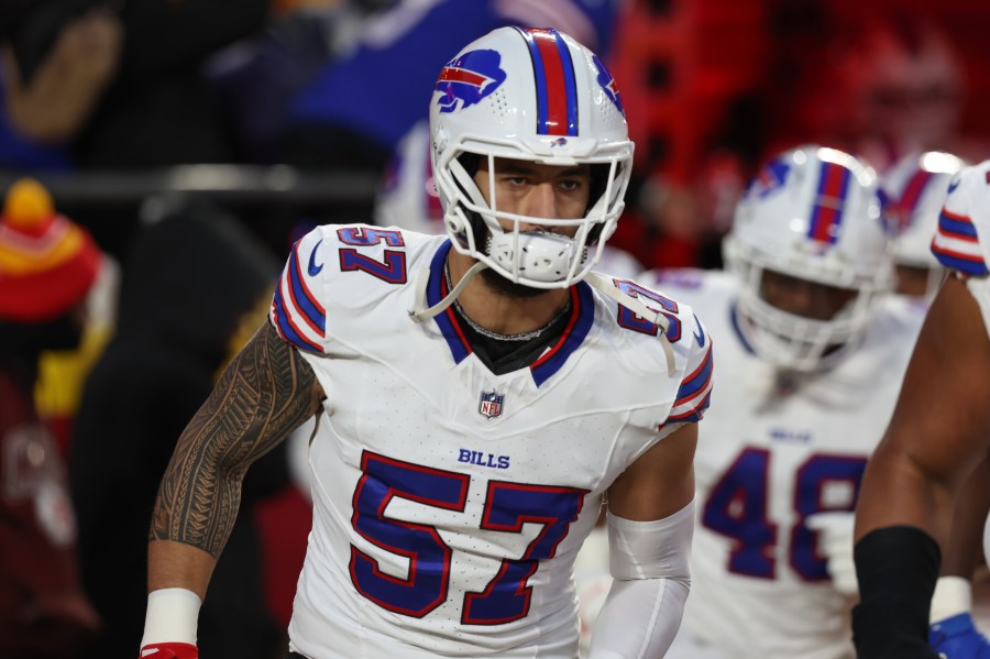report:-browns-free-agent-deal-with-pass-rusher-falls-through