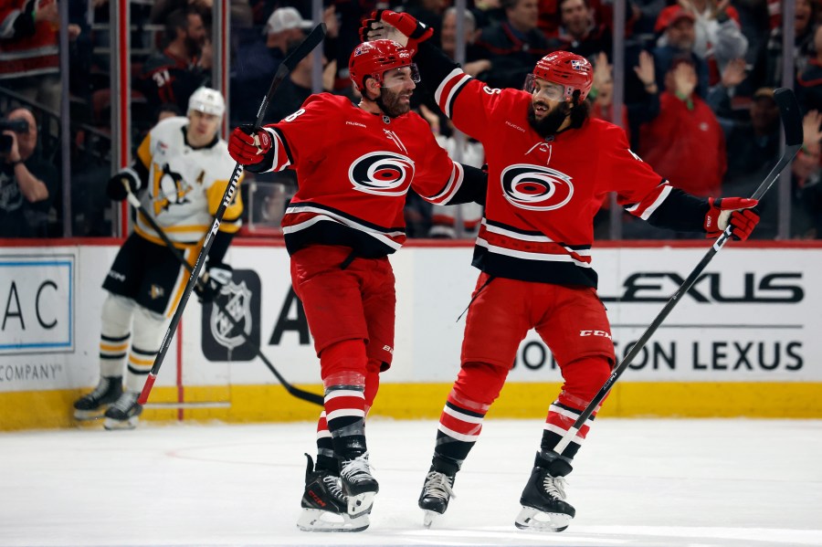 walker’s-ot-goal-lifts-hurricanes-past-penguins-6-5