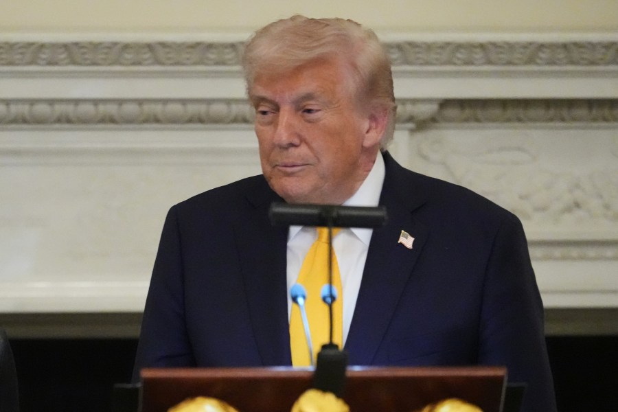 white-house-urges-congress-to-take-light-touch-on-ai-regulations-in-new-legislative-blueprint