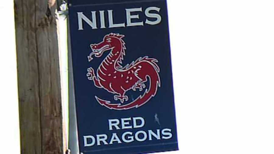 niles-coach-resigns-after-inappropriate-comment:-superintendent
