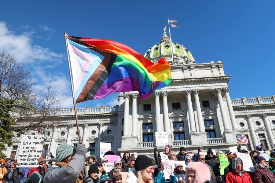 pennsylvania-lawmakers-pass-marriage-equality-legislation