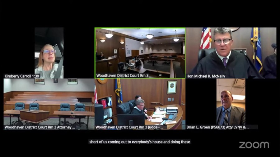 ‘you-think-i’m-that-stupid?’:-judge-calls-out-woman-for-driving-during-court-video-hearing