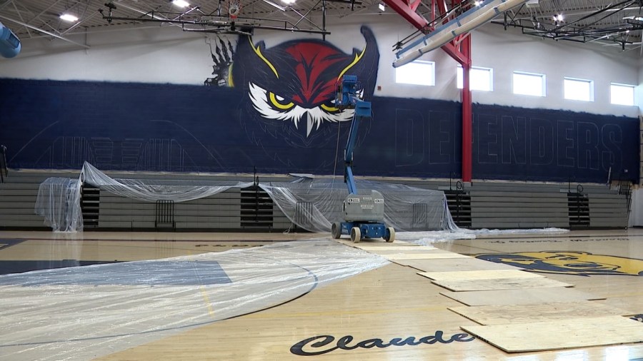 mural-being-painted-at-future-youngstown-high-school