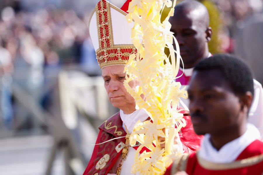 pope-leo-xiv-rejects-claims-that-god-justifies-war-in-palm-sunday-homily