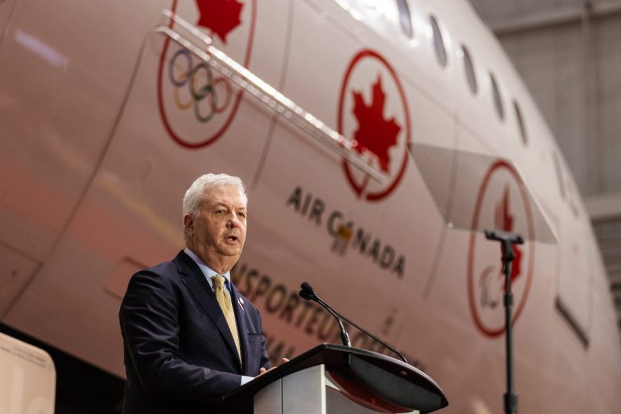 air-canada-ceo-to-quit-amid-backlash-over-laguardia-crash-response