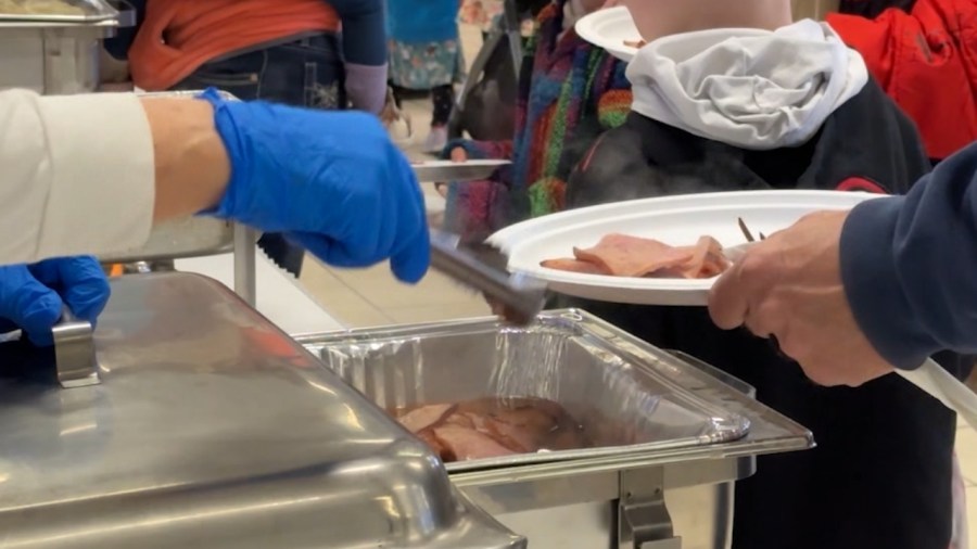 warren-family-mission-hosts-28th-easter-meal